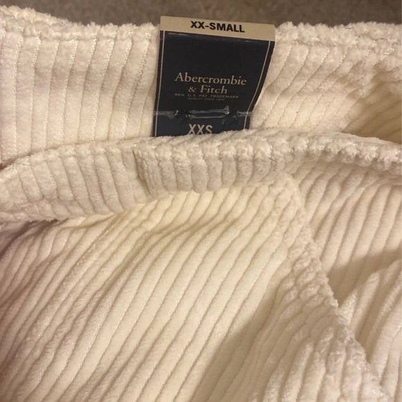 Abercrombie off white pants - Picture 2 of 4